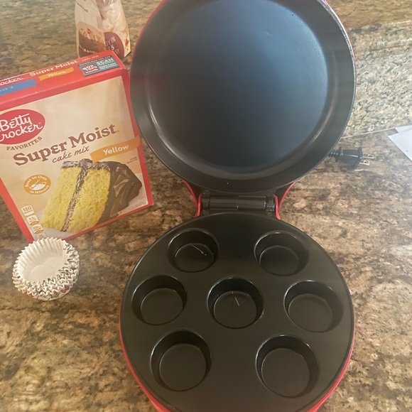 Mini cupcake maker - Picture 9 of 16